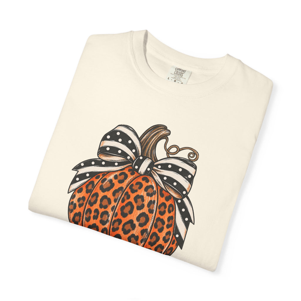 Leopard Pumpkin T-Shirt — Autumn Pumpkin Graphic Tee with Polka Dot Bow