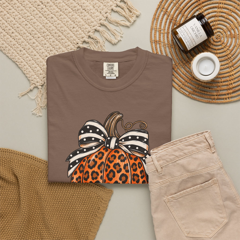 Leopard Pumpkin T-Shirt — Autumn Pumpkin Graphic Tee with Polka Dot Bow