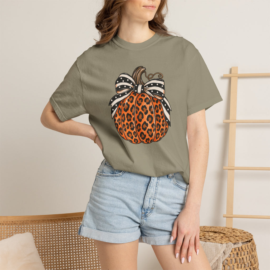 Leopard Pumpkin T-Shirt — Autumn Pumpkin Graphic Tee with Polka Dot Bow