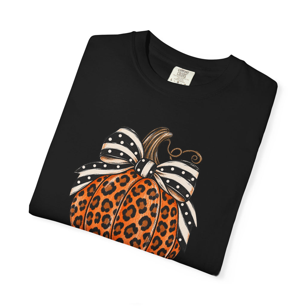 Leopard Pumpkin T-Shirt — Autumn Pumpkin Graphic Tee with Polka Dot Bow