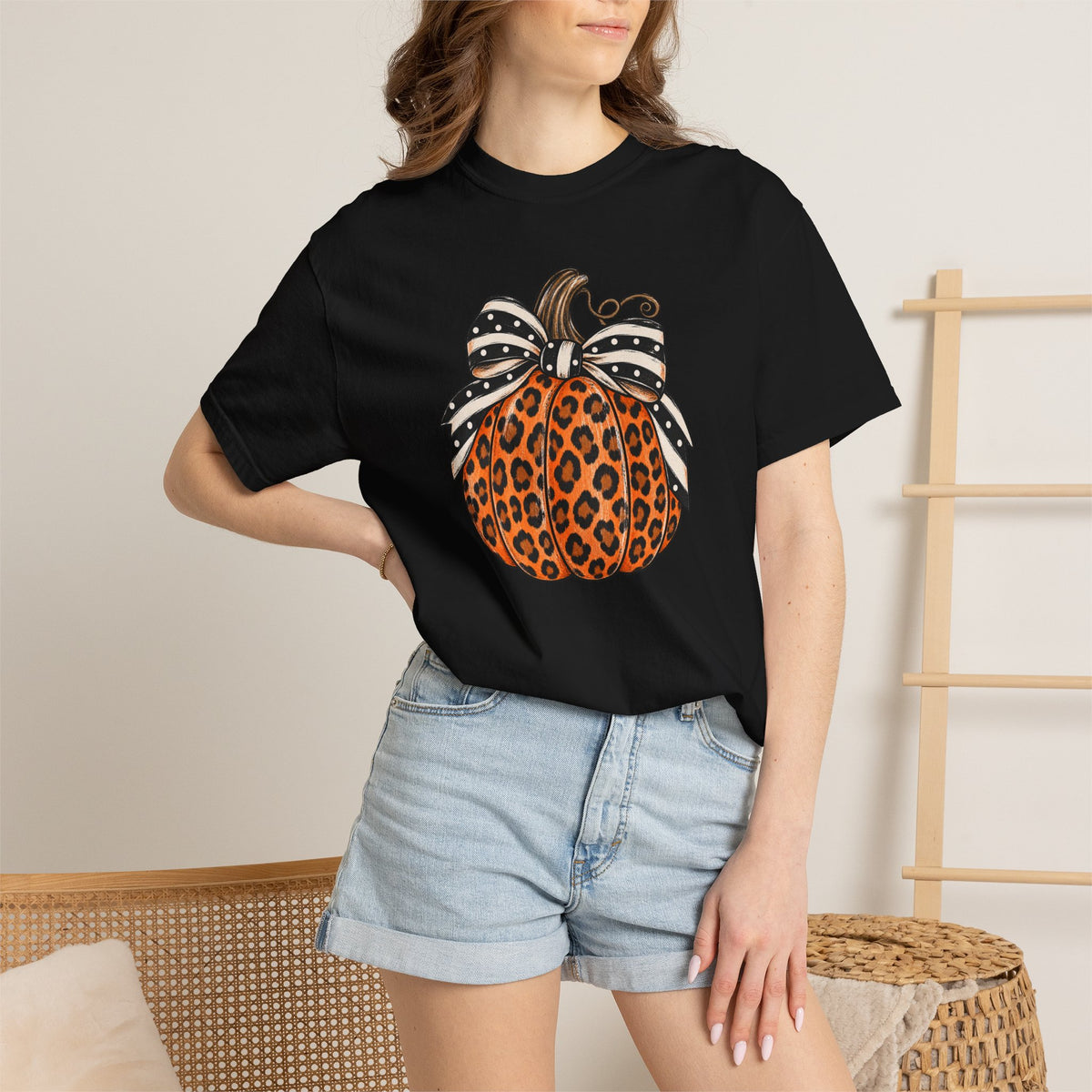 Leopard Pumpkin T-Shirt — Autumn Pumpkin Graphic Tee with Polka Dot Bow