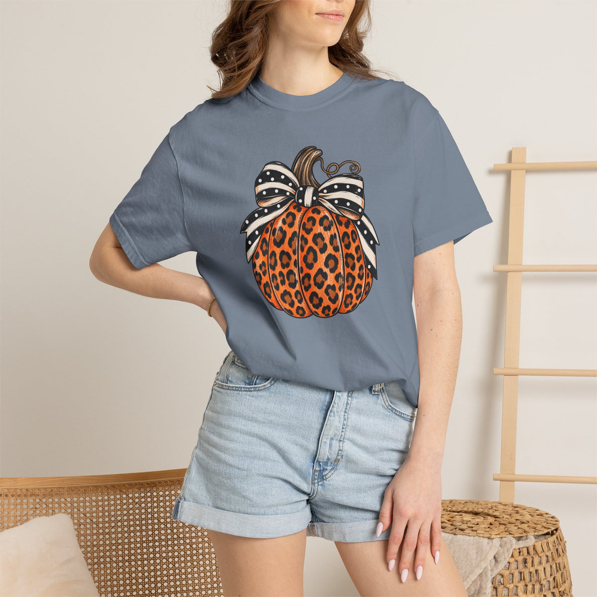 Leopard Pumpkin T-Shirt — Autumn Pumpkin Graphic Tee with Polka Dot Bow